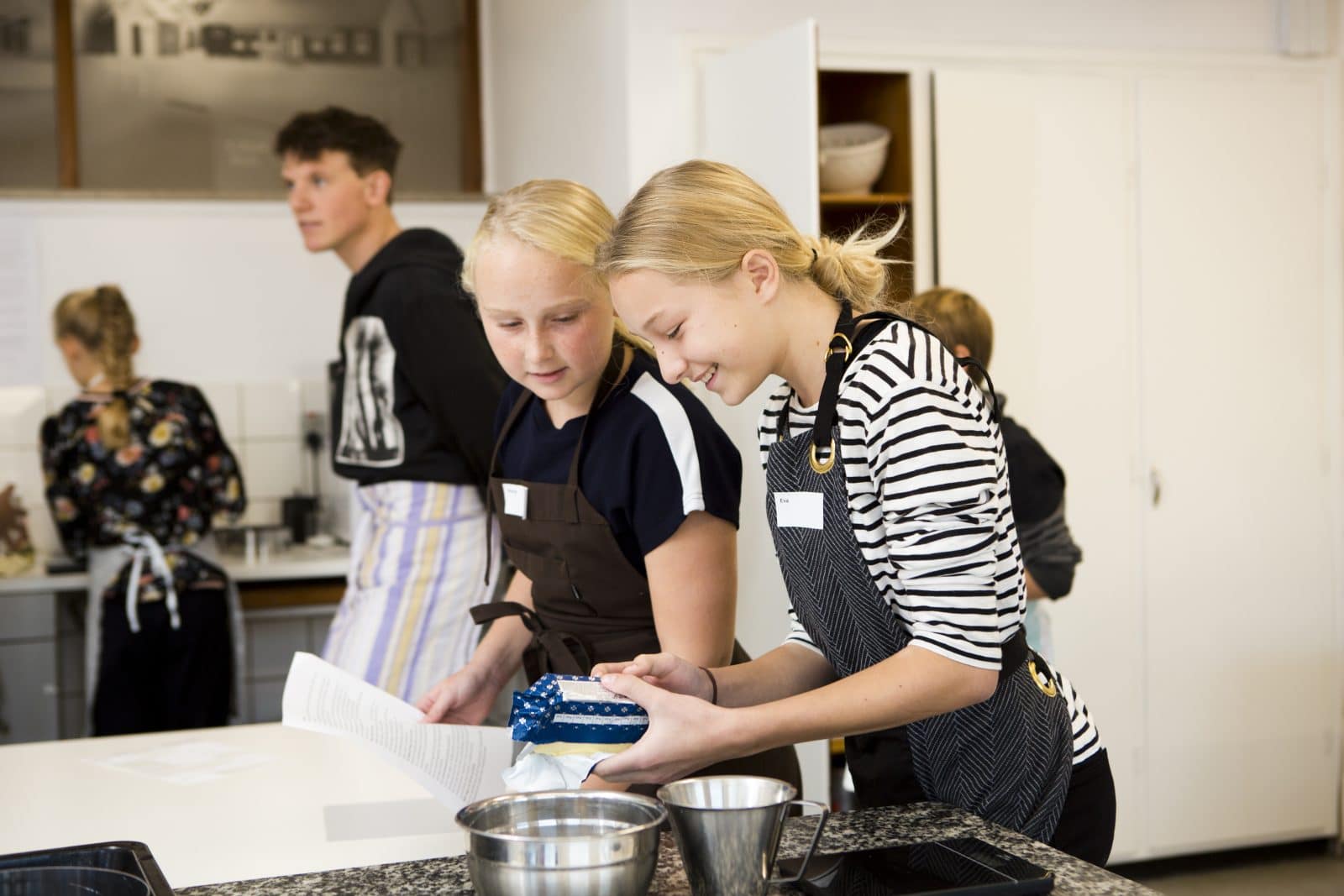 , Bag for en Sag på Gjessø Skole